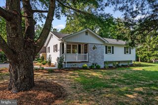 520 HARBOR DR, Annapolis, MD 21403