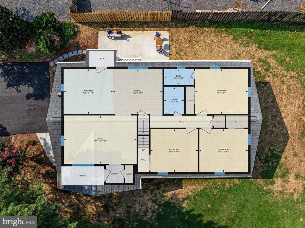 Image 13 of property listing at 520 HARBOR DR, Annapolis, MD 21403