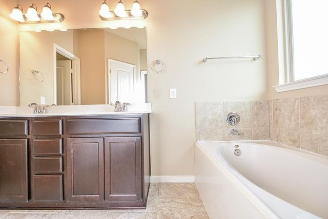 8806 Alicia Drive, Tomball, TX 77375