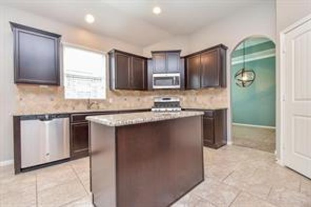 8806 Alicia Drive, Tomball, TX 77375