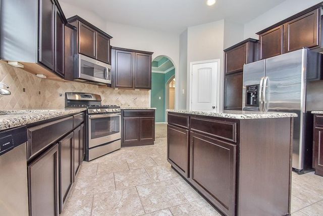 8806 Alicia Drive, Tomball, TX 77375