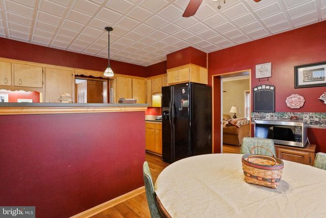 512 W W MAIN STREET ST, Waynesboro, PA 17268