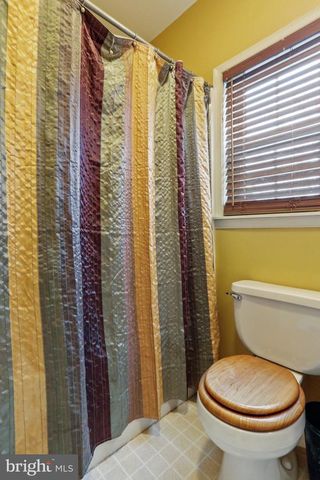 512 W W MAIN STREET ST, Waynesboro, PA 17268