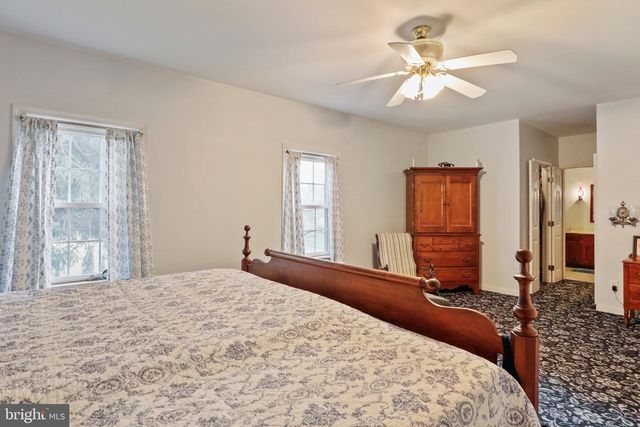 512 W W MAIN STREET ST, Waynesboro, PA 17268