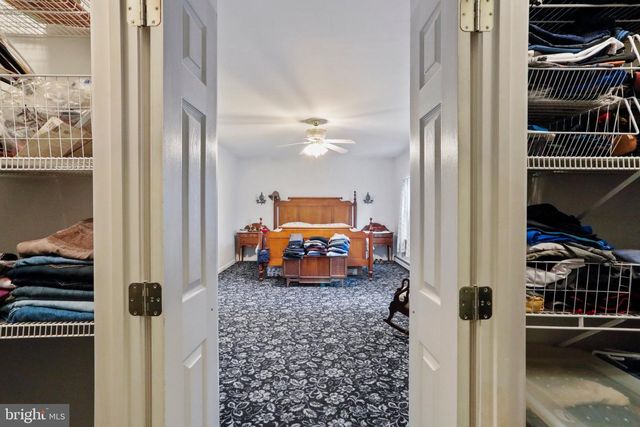 512 W W MAIN STREET ST, Waynesboro, PA 17268