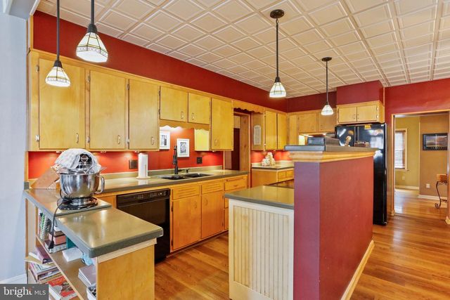 512 W W MAIN STREET ST, Waynesboro, PA 17268