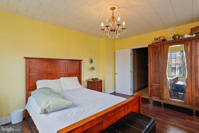 512 W W MAIN STREET ST, Waynesboro, PA 17268