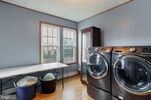 512 W W MAIN STREET ST, Waynesboro, PA 17268