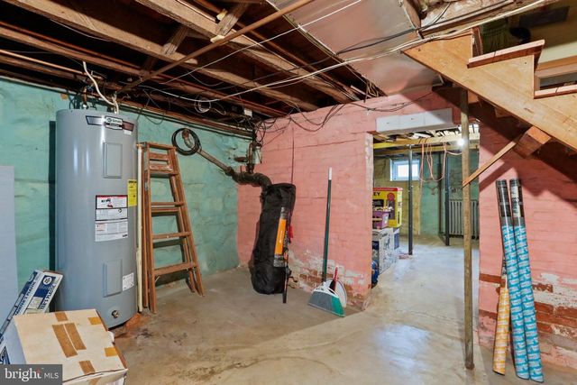 512 W W MAIN STREET ST, Waynesboro, PA 17268