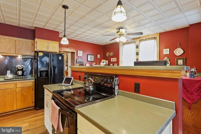 512 W W MAIN STREET ST, Waynesboro, PA 17268