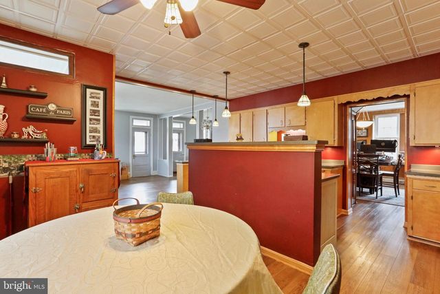 512 W W MAIN STREET ST, Waynesboro, PA 17268