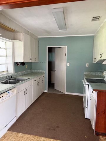 1508 ORANGE AVENUE, Tavares, FL 32778