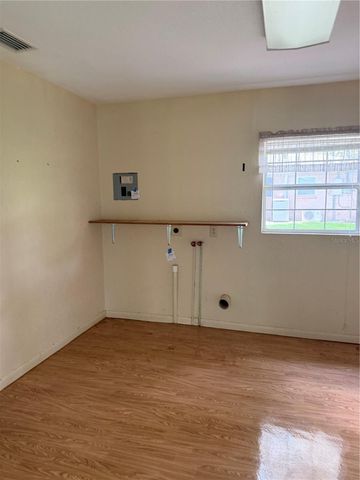 1508 ORANGE AVENUE, Tavares, FL 32778