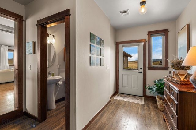 500 Prickly Pear, Manhattan, MT 59741