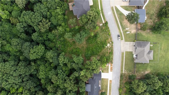 2413 N Quick Fox Avenue, Fayetteville, AR 72704