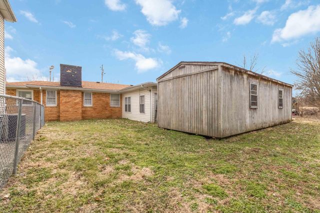 19 S Lucas Street, Junction City, KY 40440