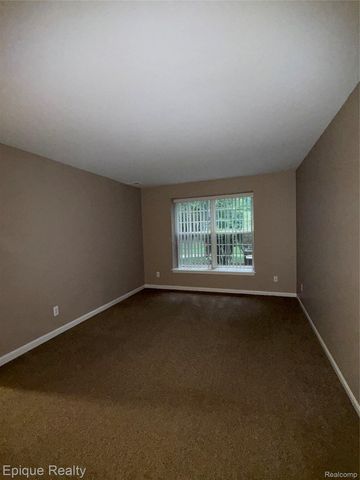 56173 Chesapeake Trail, Shelby Charter Township, MI 48316