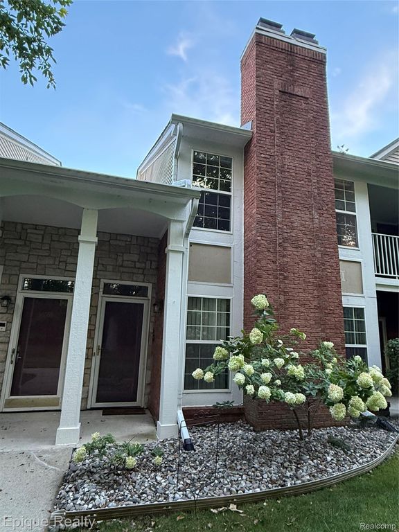 56173 Chesapeake Trail, Shelby Charter Township, MI 48316
