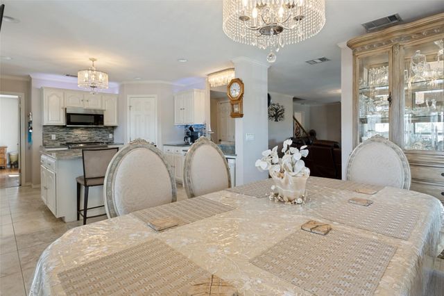 403 Sinclair DR, Spicewood, TX 78669