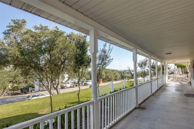 403 Sinclair DR, Spicewood, TX 78669
