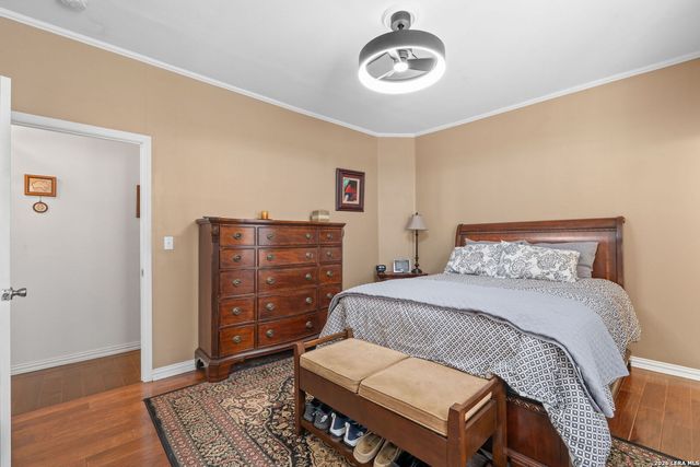 309 E Mistletoe, San Antonio, TX 78212