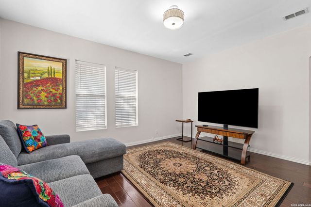 309 E Mistletoe, San Antonio, TX 78212