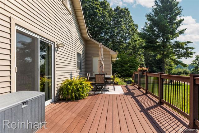 10520 Leeke Road, Chelsea, MI 48118
