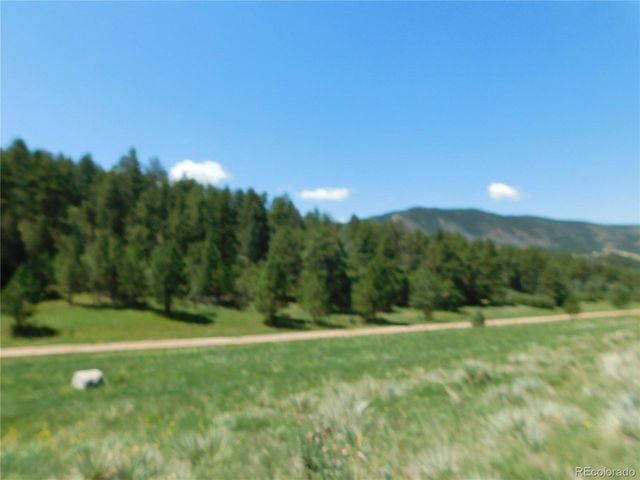4668 Comanche Dr, Larkspur, CO 80118