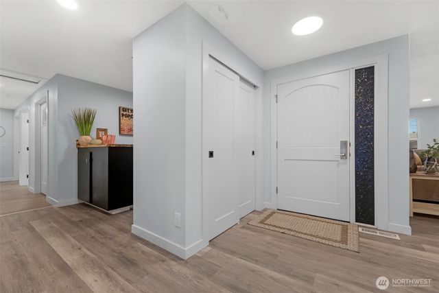 2402 Larlin Drive, Everett, WA 98203