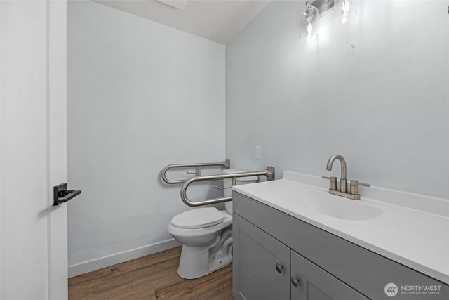 2402 Larlin Drive, Everett, WA 98203