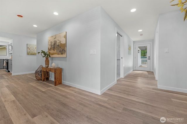 2402 Larlin Drive, Everett, WA 98203