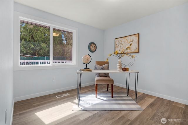 2402 Larlin Drive, Everett, WA 98203