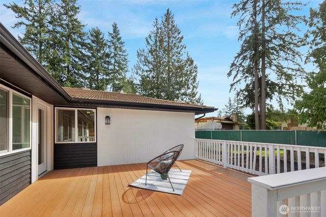 2402 Larlin Drive, Everett, WA 98203