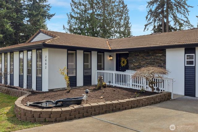 2402 Larlin Drive, Everett, WA 98203