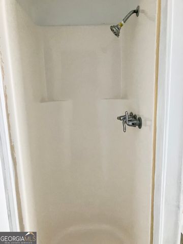 1037 Mountain View Road NW, Conyers, GA 30012