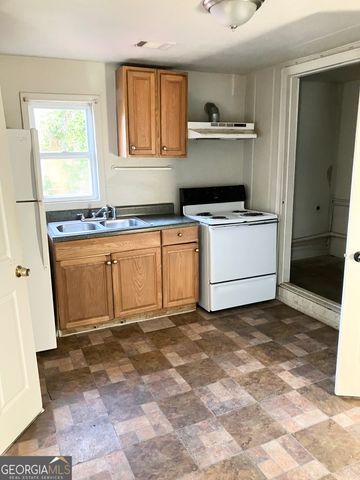 1037 Mountain View Road NW, Conyers, GA 30012