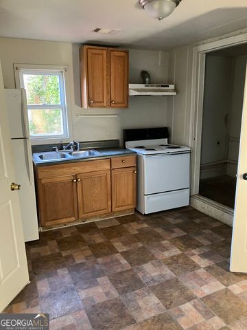 1037 Mountain View Road NW, Conyers, GA 30012