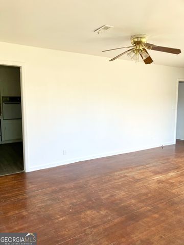 1037 Mountain View Road NW, Conyers, GA 30012