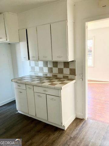 1037 Mountain View Road NW, Conyers, GA 30012