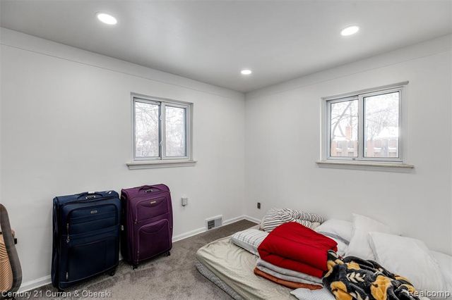 26752 Midway Street, Dearborn Heights, MI 48127