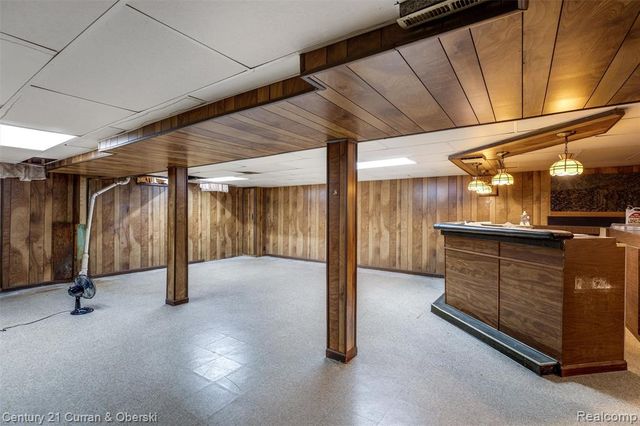 26752 Midway Street, Dearborn Heights, MI 48127