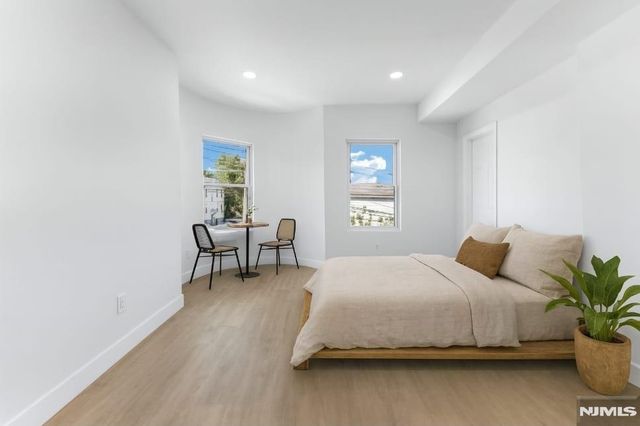 437 Bramhall Avenue, Jersey City, NJ 07304