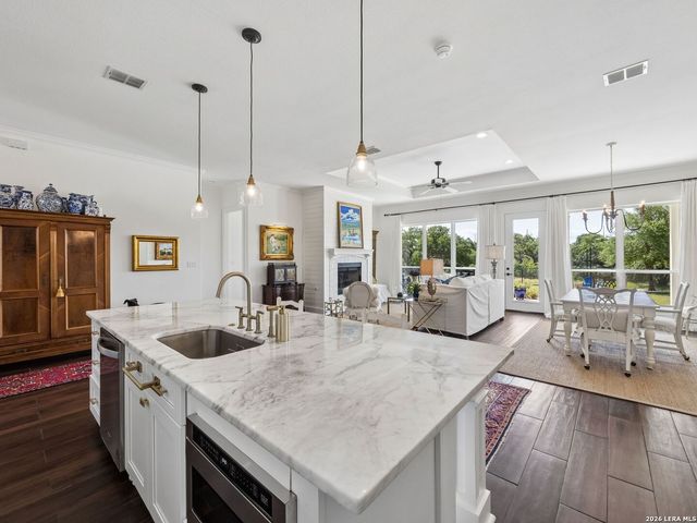 109 Serapia Garza, Blanco, TX 78606