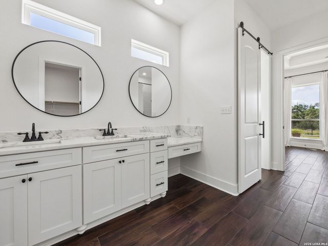 109 Serapia Garza, Blanco, TX 78606