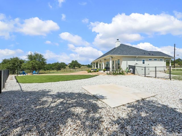 109 Serapia Garza, Blanco, TX 78606