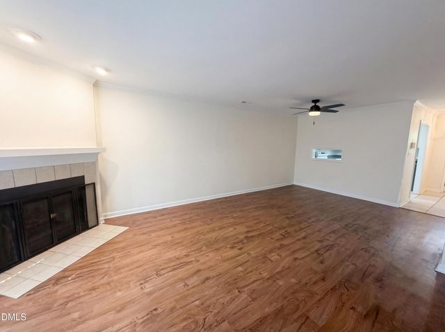 5621 Split Oak Way, Raleigh, NC 27609