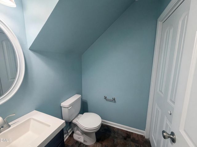 5621 Split Oak Way, Raleigh, NC 27609