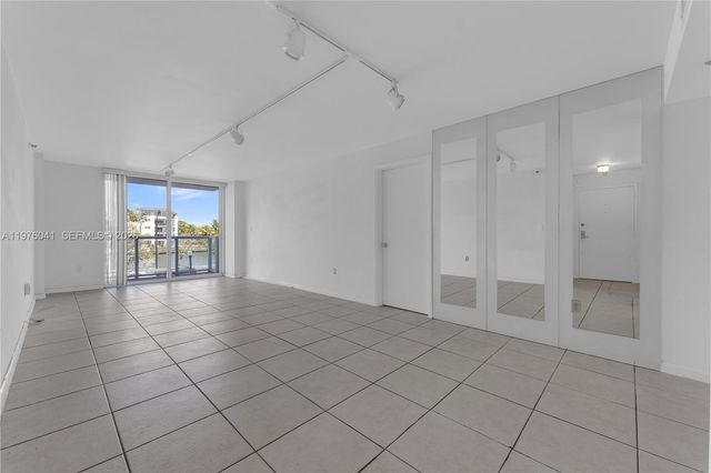 2457 Collins Ave 201, Miami Beach, FL 33140