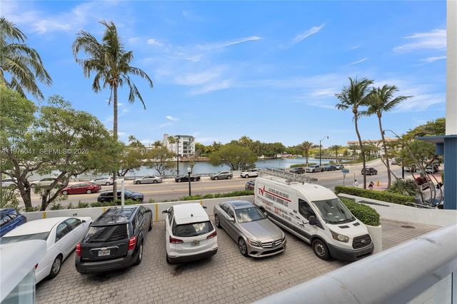 2457 Collins Ave 201, Miami Beach, FL 33140