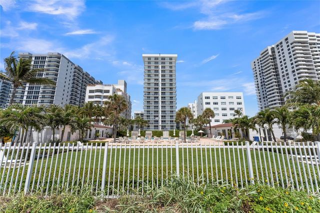 2457 Collins Ave 201, Miami Beach, FL 33140